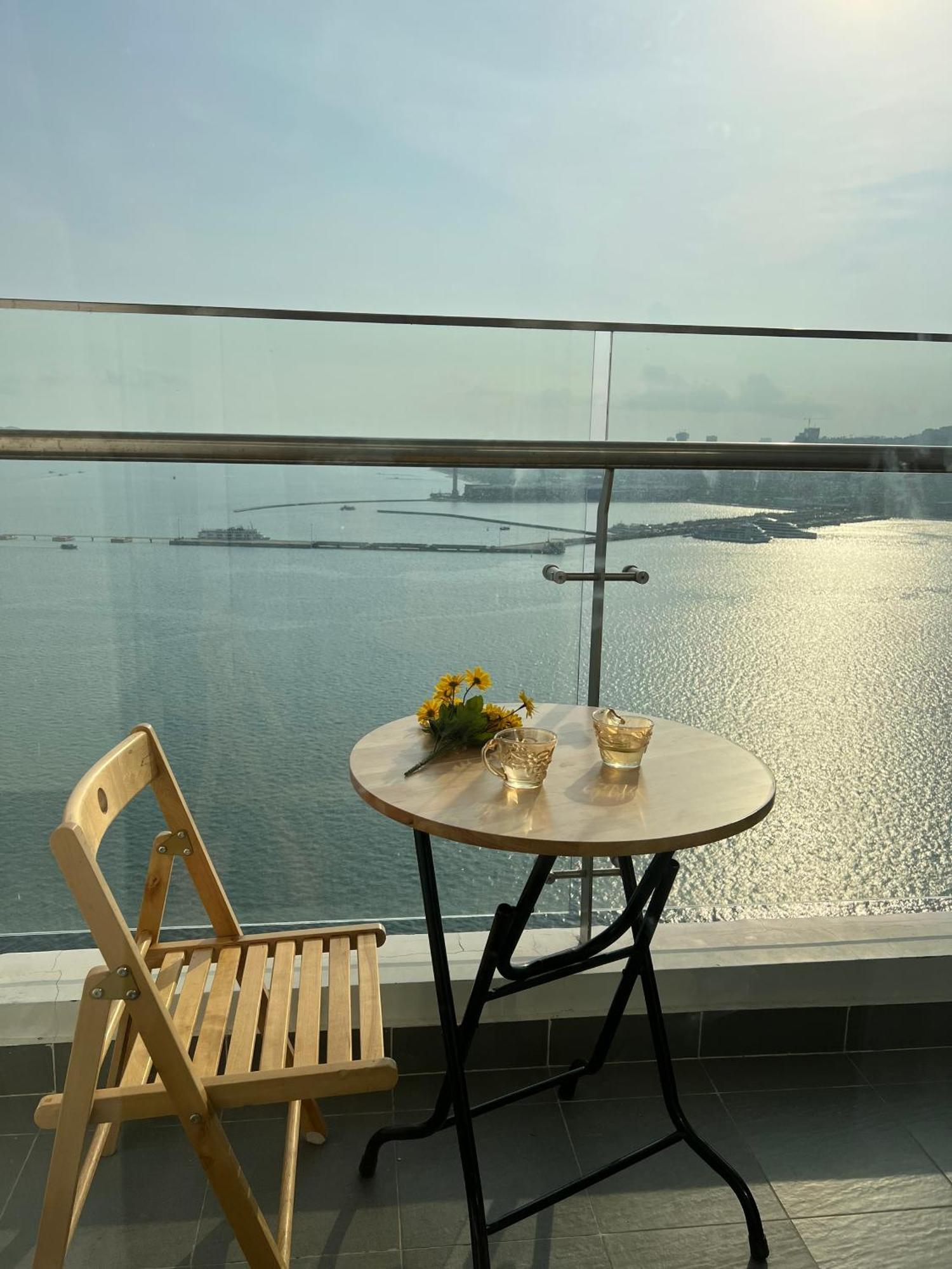 Hoa Homestay Ha Long 2909 Exterior foto